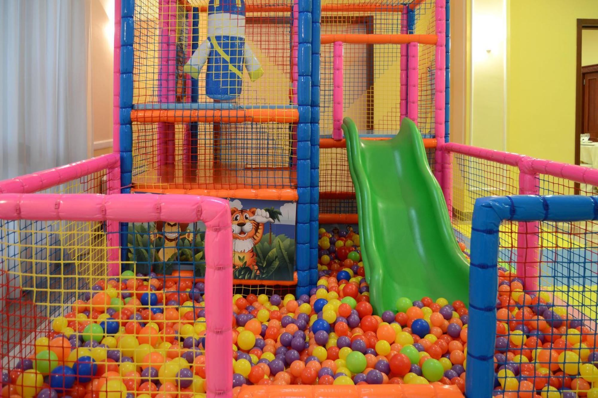 Ospedaletto dʼAlpinolo Royal Hotel Montevergine מראה חיצוני תמונה